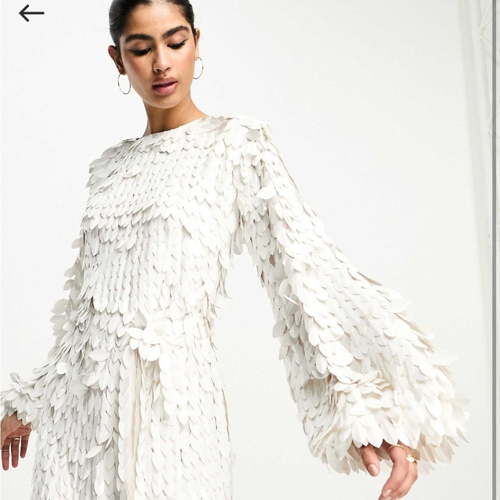 🤍Elegant White Textured Dress